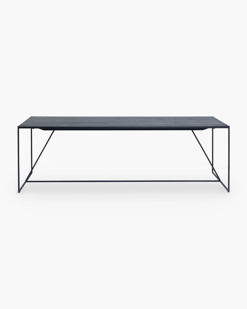 Eiken eettafel 240 cm van Studio Puro in zwart