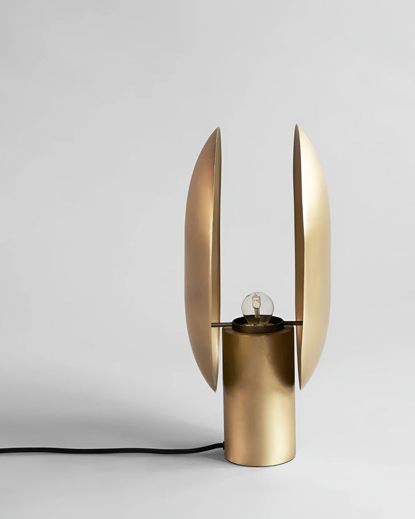 Tafellamp Clam - brass van 101 Copenhagen, foto 3 van 3