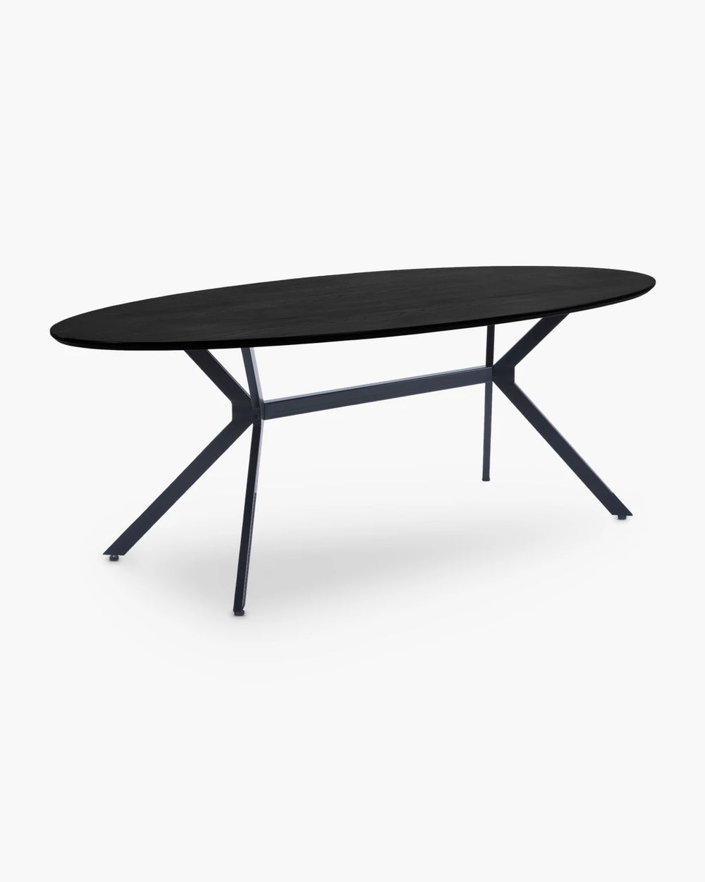 Ovale eettafel Bruno van Woood in zwart hout