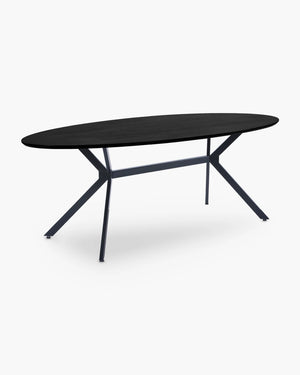 Ovale eettafel Bruno van Woood in zwart hout