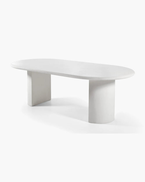 Ovale organische eettafel in wit Moonskin