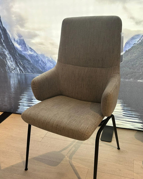 Toonzaalmodel set van 2 stoelen in lichtgrijs van Stressless