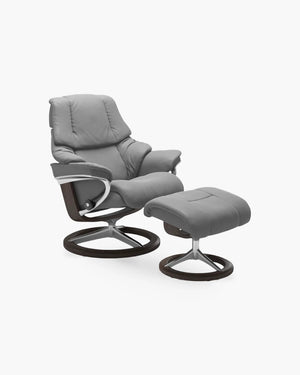 Relaxzetel Reno Signature met voetenbank van Stressless in grijs leder