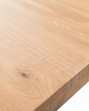 Eiken eettafel Abely met kruispoot van William Winston, foto 4 van 4