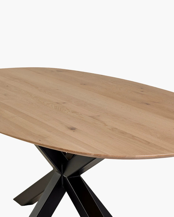 Ovale eettafel Glasgow van William Winston, foto 3 van 5
