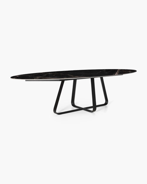 Eettafel Curve Elyps van Joli in zwart keramiek