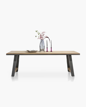 Eettafel Farmland van Henders & Hazel in hout