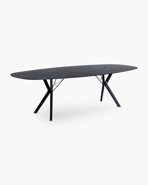 Ovale eettafel Eclipse van Mobitec in zwart hout