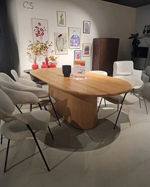 Toonzaalmodel ovale eetkamertafel in eik natuur
