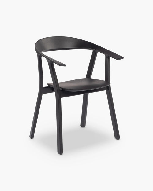 Design armstoel Rhomb in zwart eiken van Prostoria