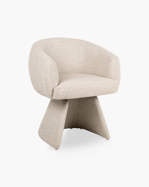 Draaistoel Quiriro van Richmond Interiors in beige stof