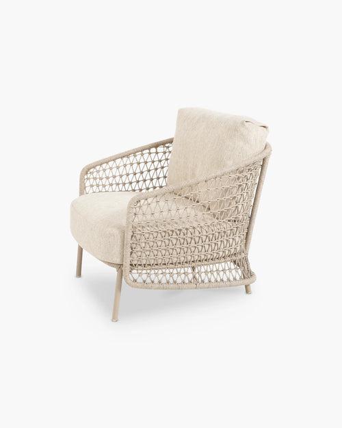 Outdoor loungestoel Puccini van 4 Seasons Outdoor in beige stof