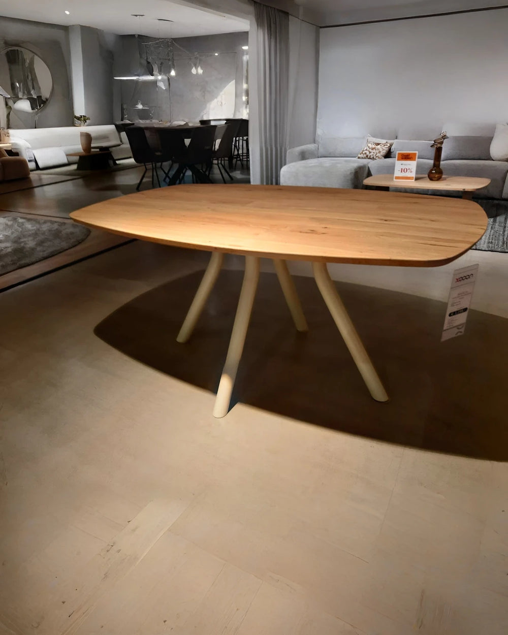 Toonzaalmodel Xooon massieve eettafel Arvada