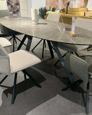 Toonzaalmodel Xooon tafel Minato