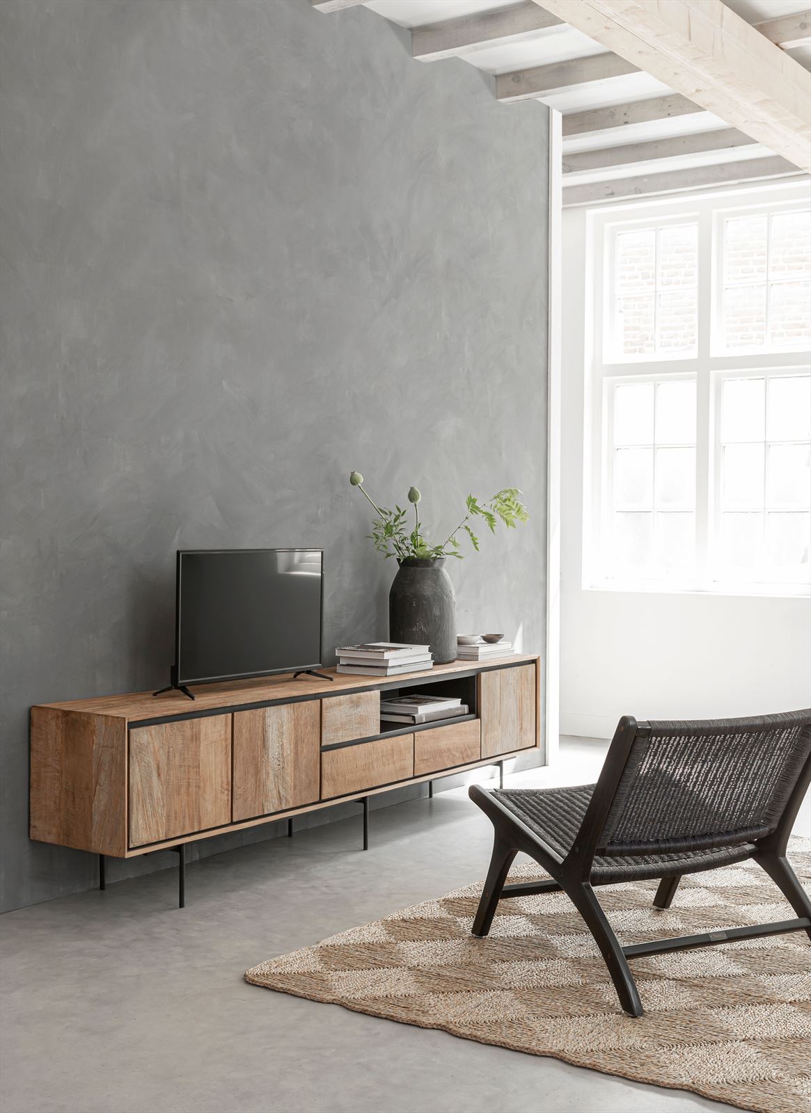 Tv-meubel Metropole XL met 3 deuren en 3 lades - natuur teak