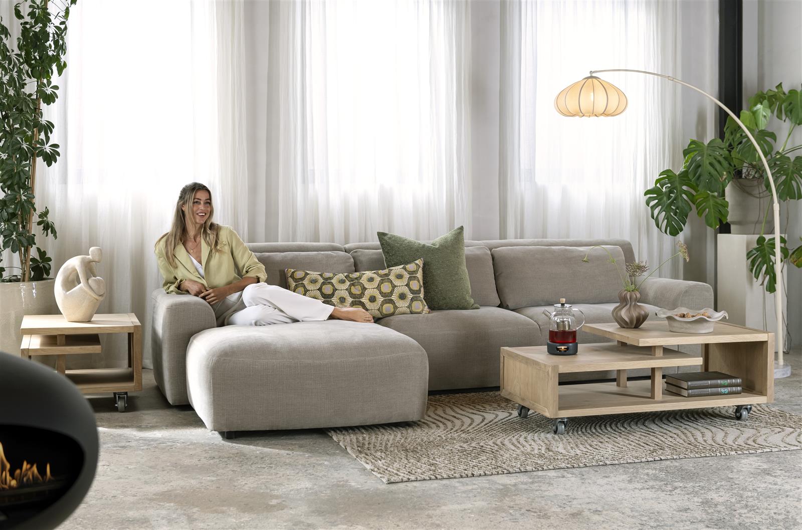 Salontafel Nystead op wieltjes - eikenfineer