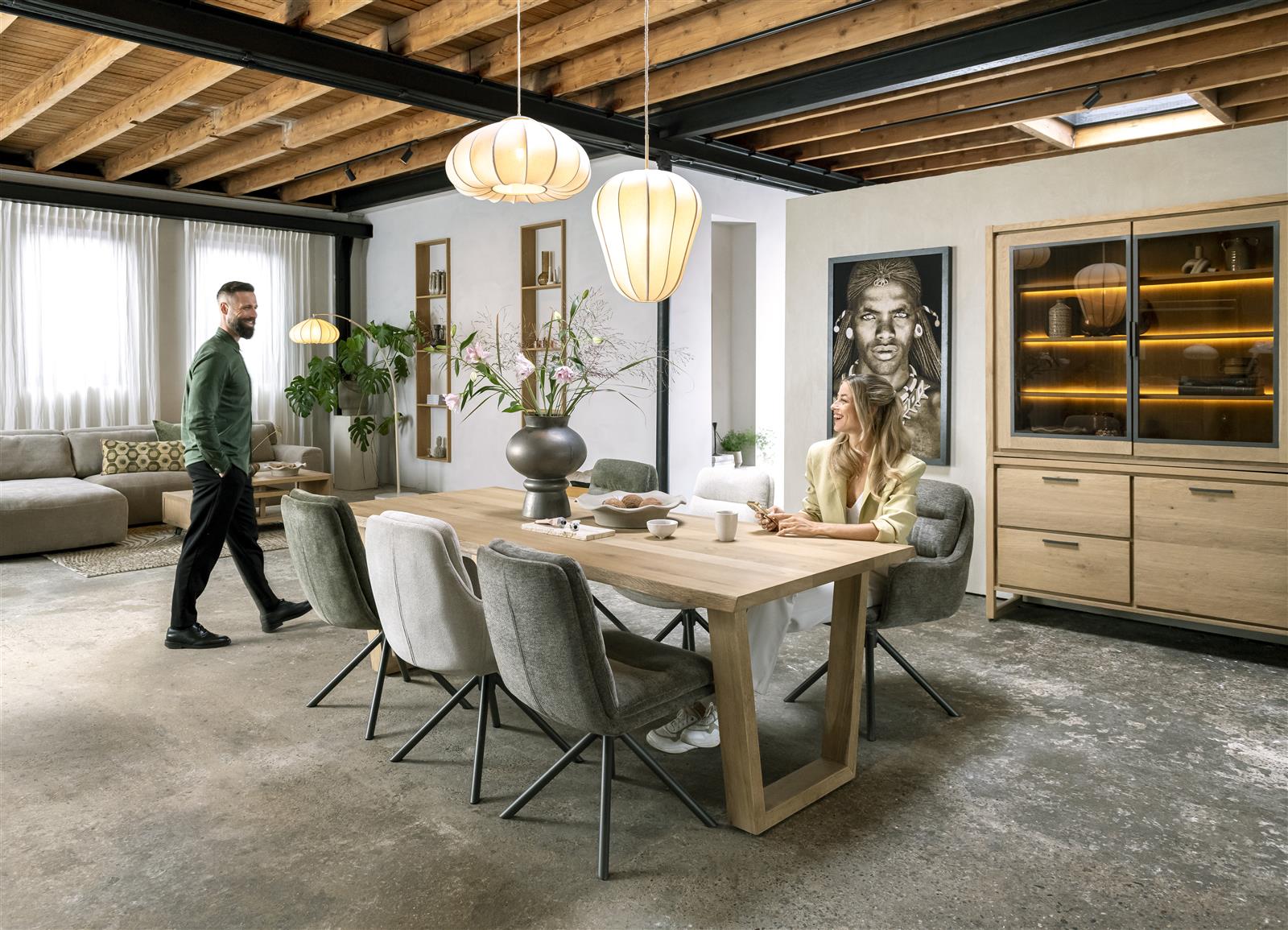 Draaibare eetkamerstoel Mia - bruin