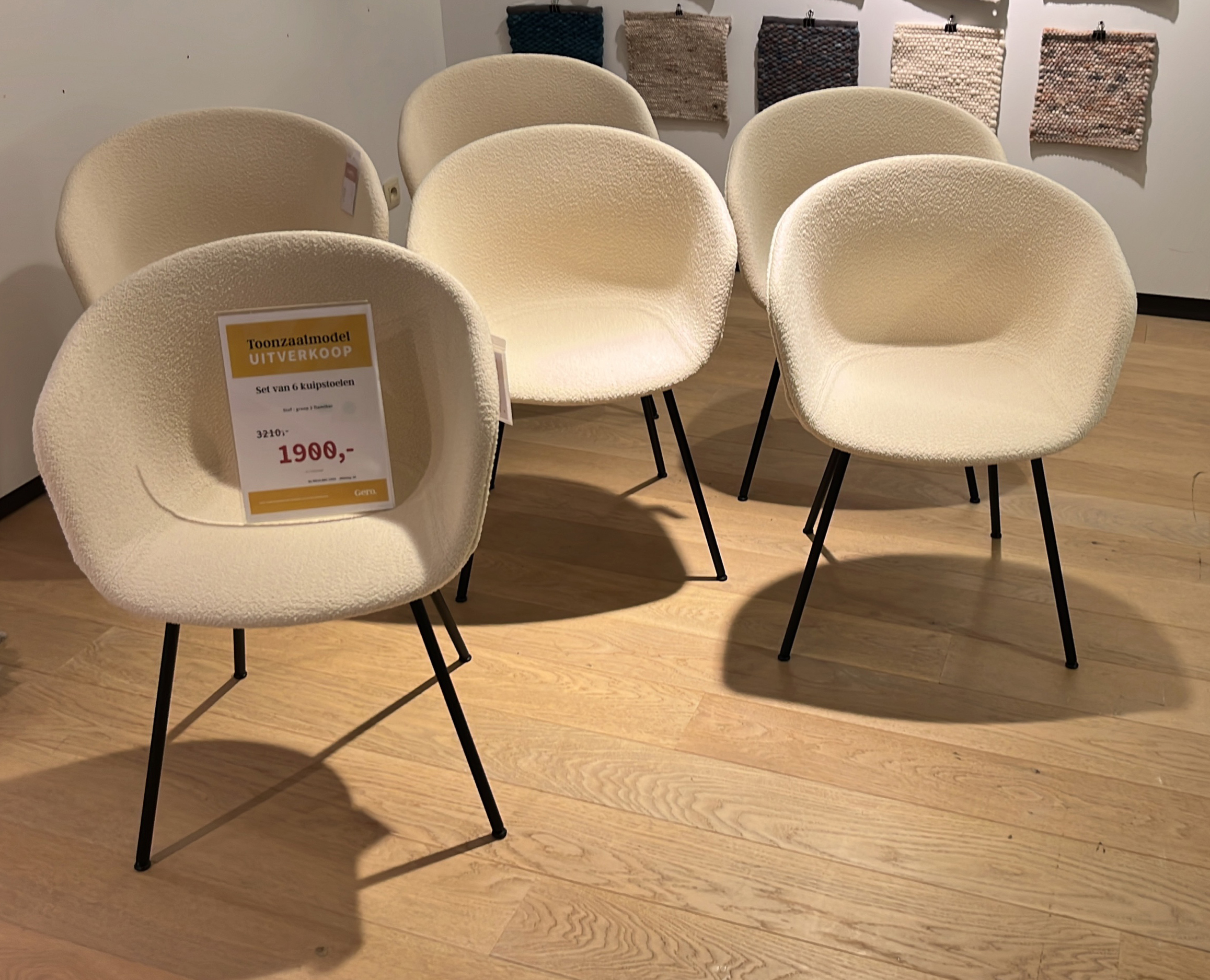 Toonzaalmodel: Hay set van 6 stoelen AAC 27