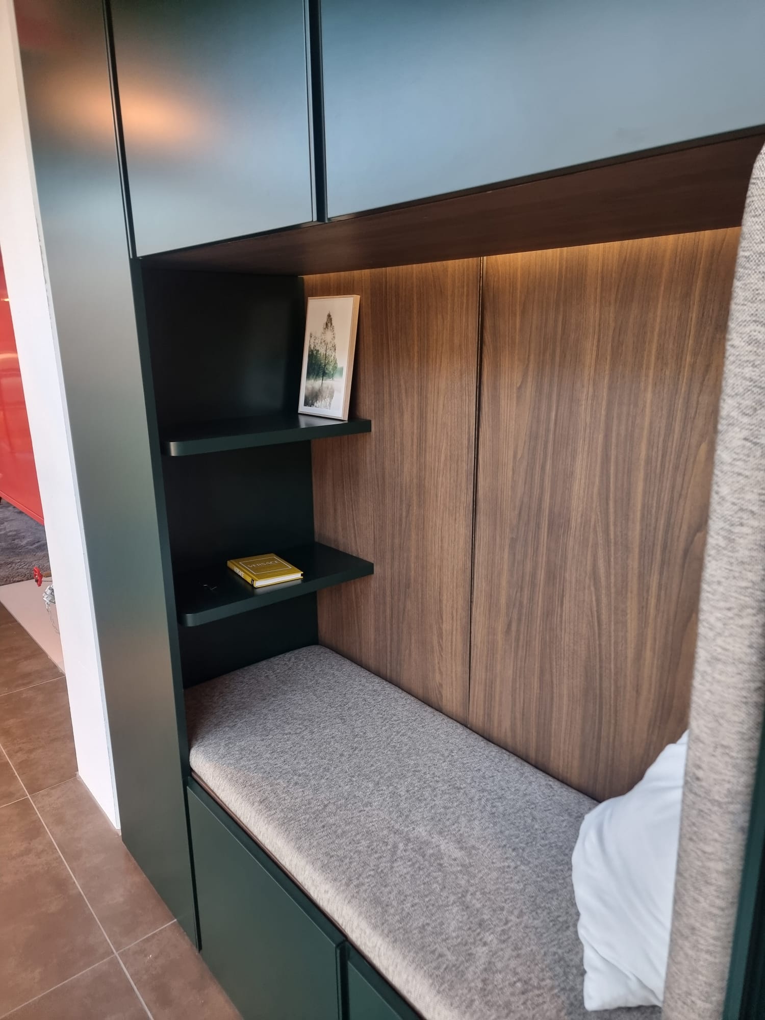 Toonzaalmodel: hallopstelling