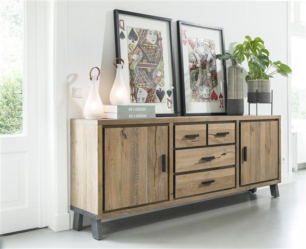 Dressoir 180cm 2 deuren, 3 lades