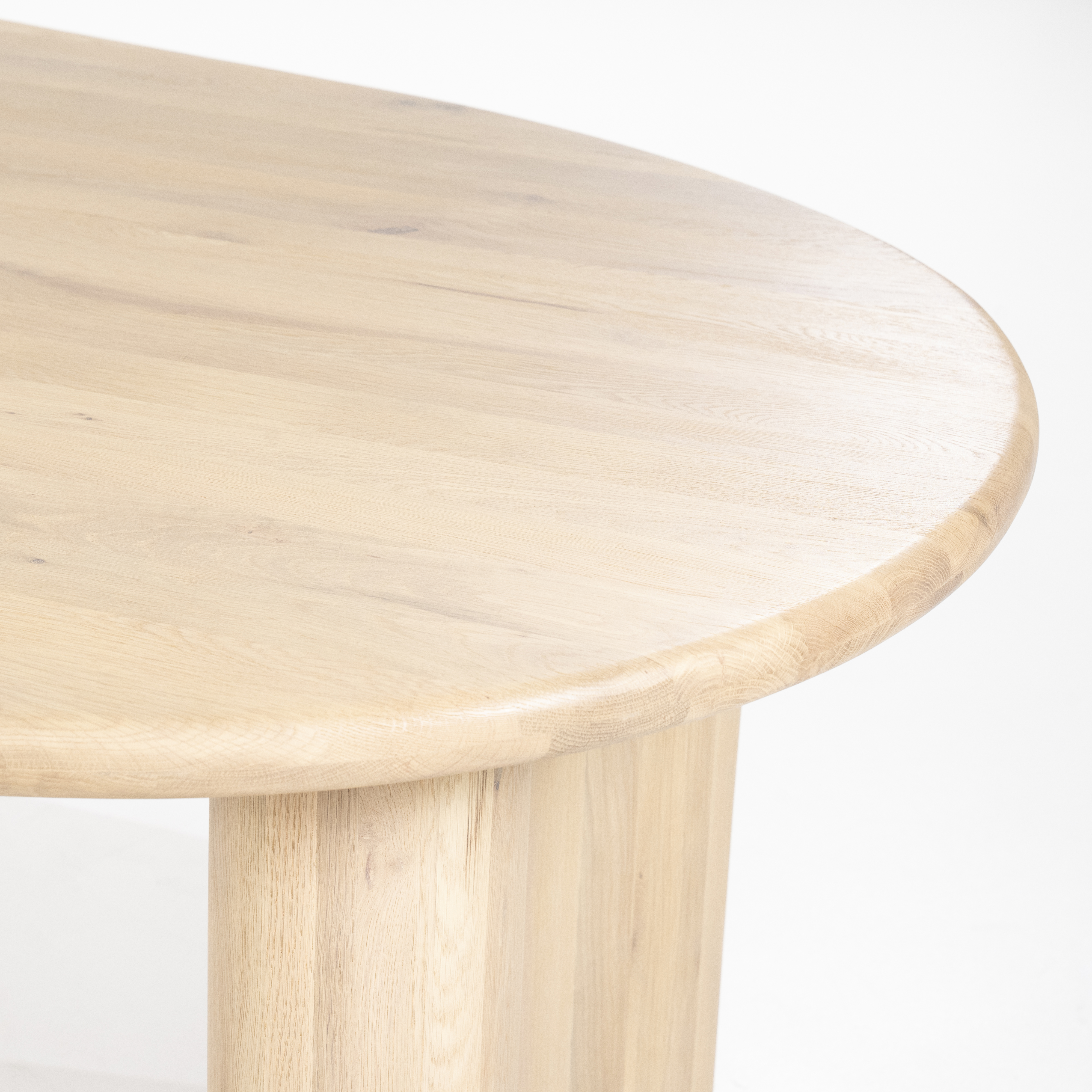 Organische eettafel 250x110cm in eik - naturel