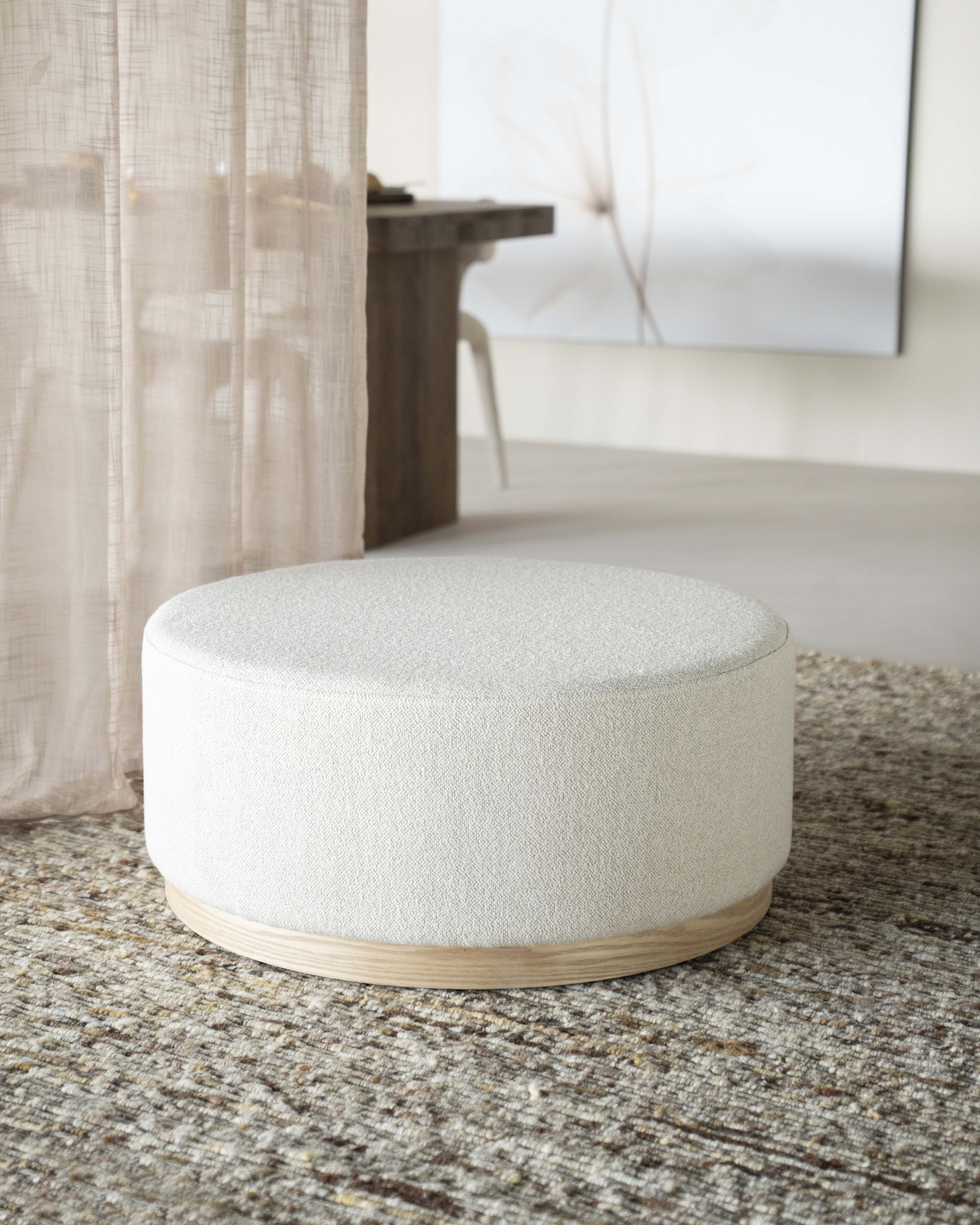Poef diam.80cm in bouclé stof- beige