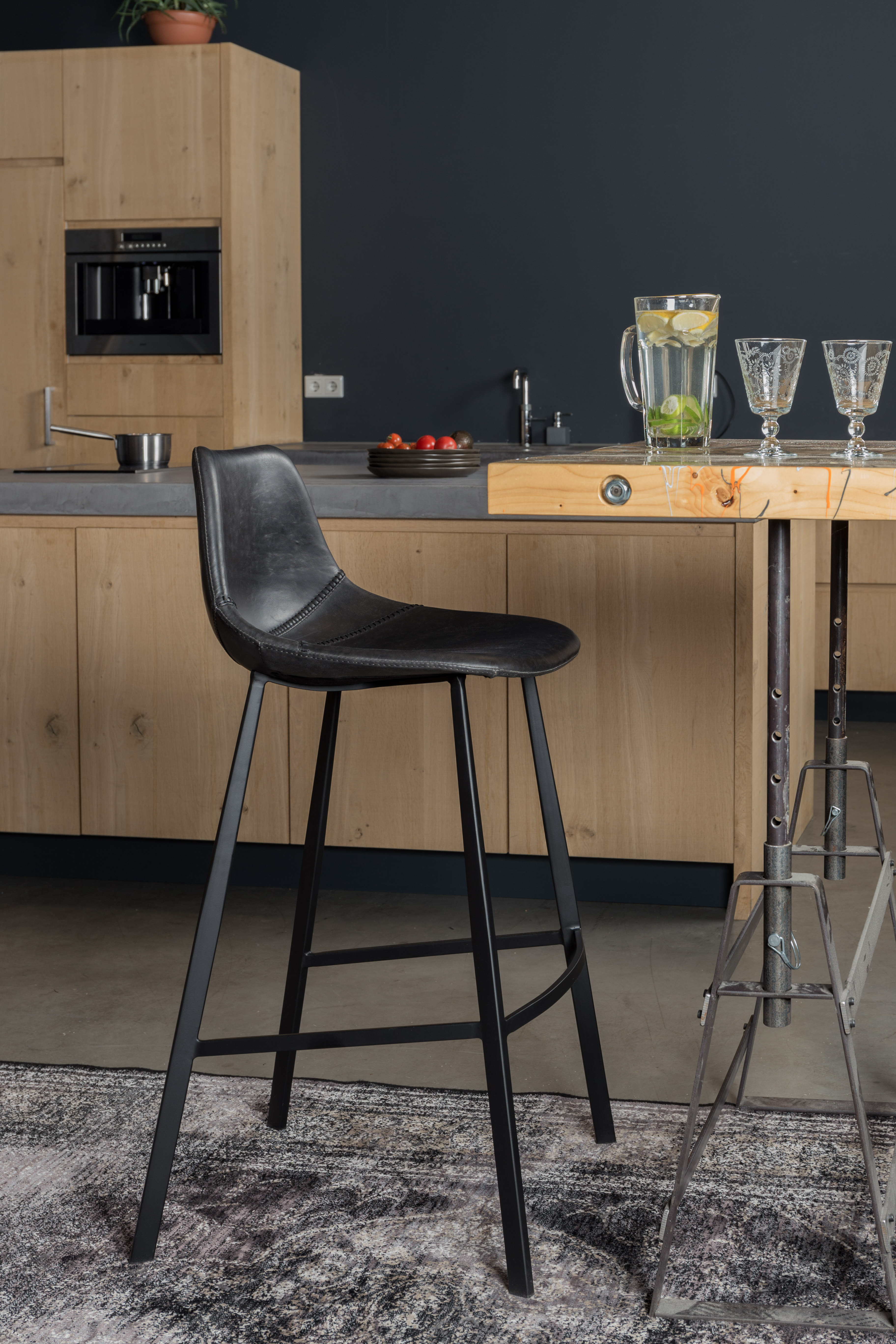 Barstoel Franky in lederlook 80cm - zwart