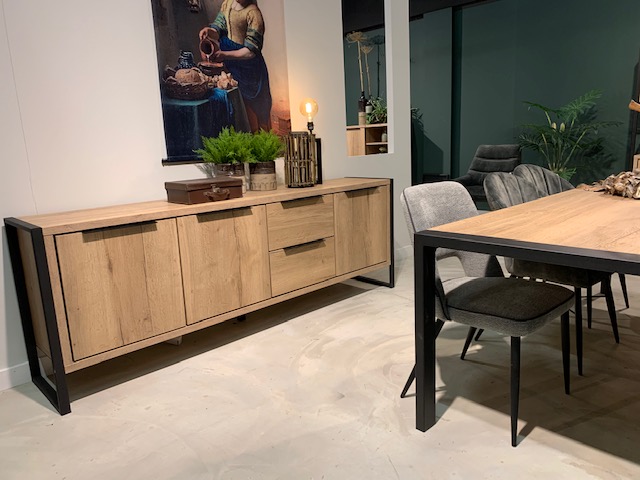 Dressoir 226cm 3 deuren, 2 laden