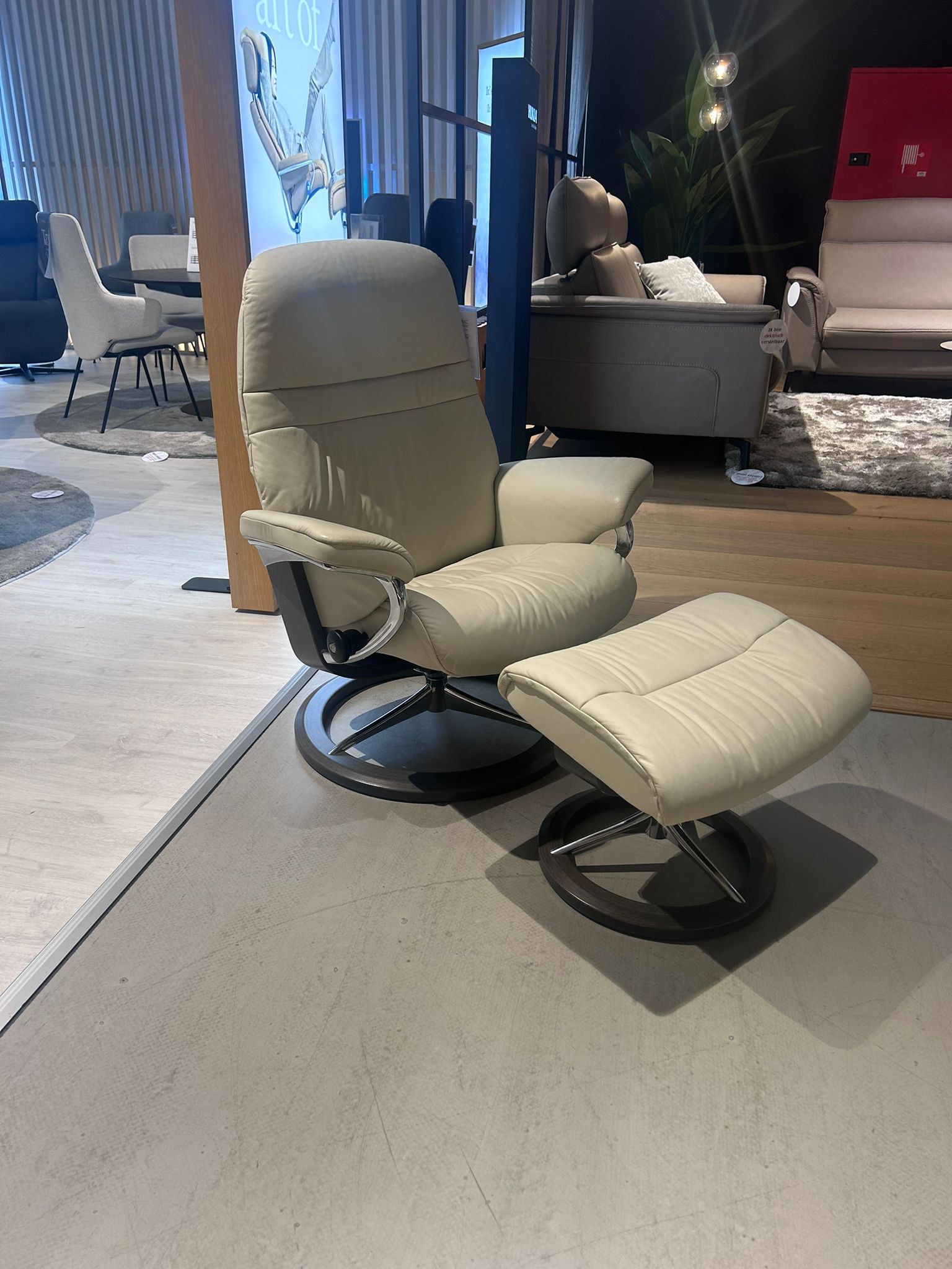 Toonzaalmodel: Stressless Sunrise