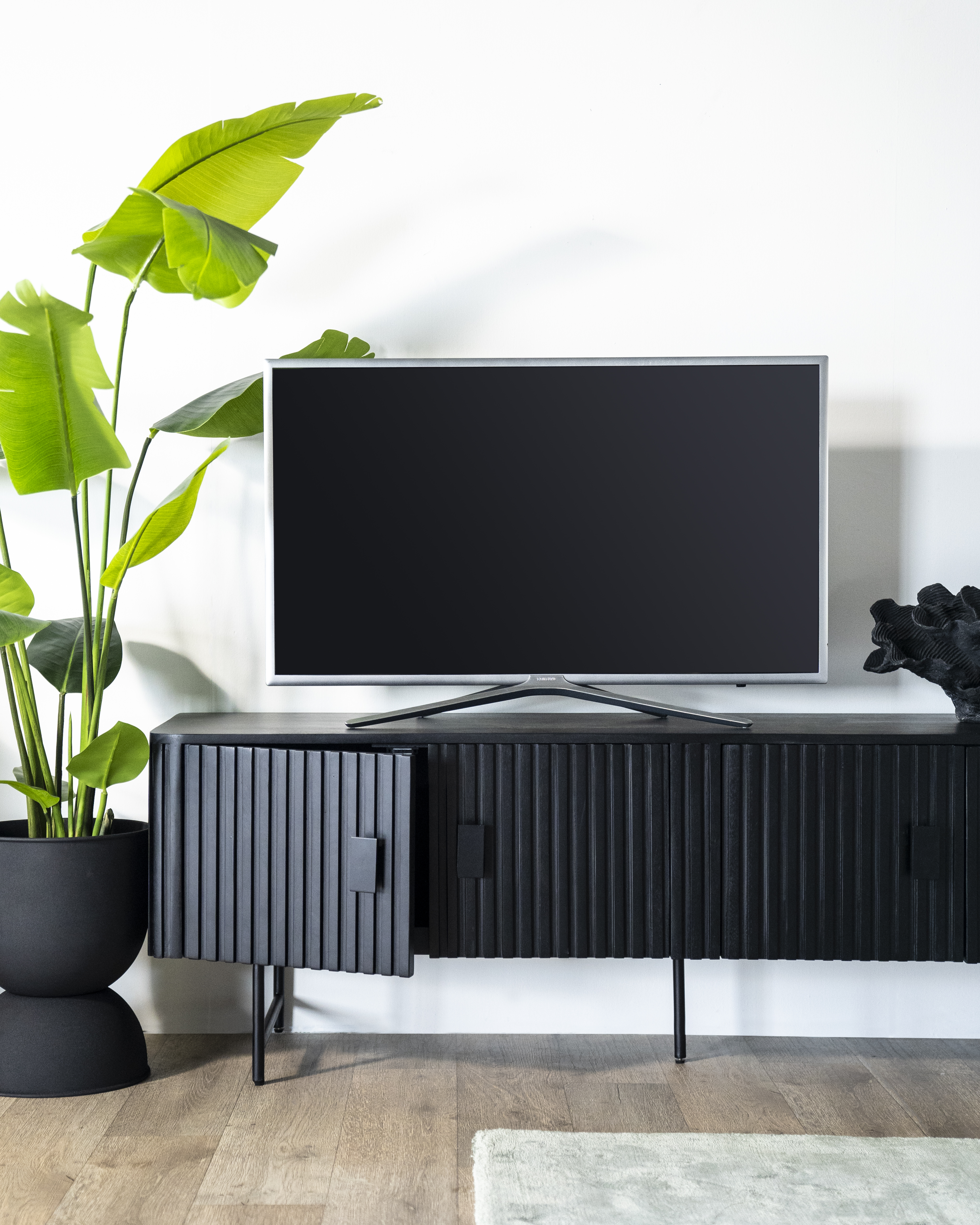 Tv-meubel met 4 deuren - zwart mangohout