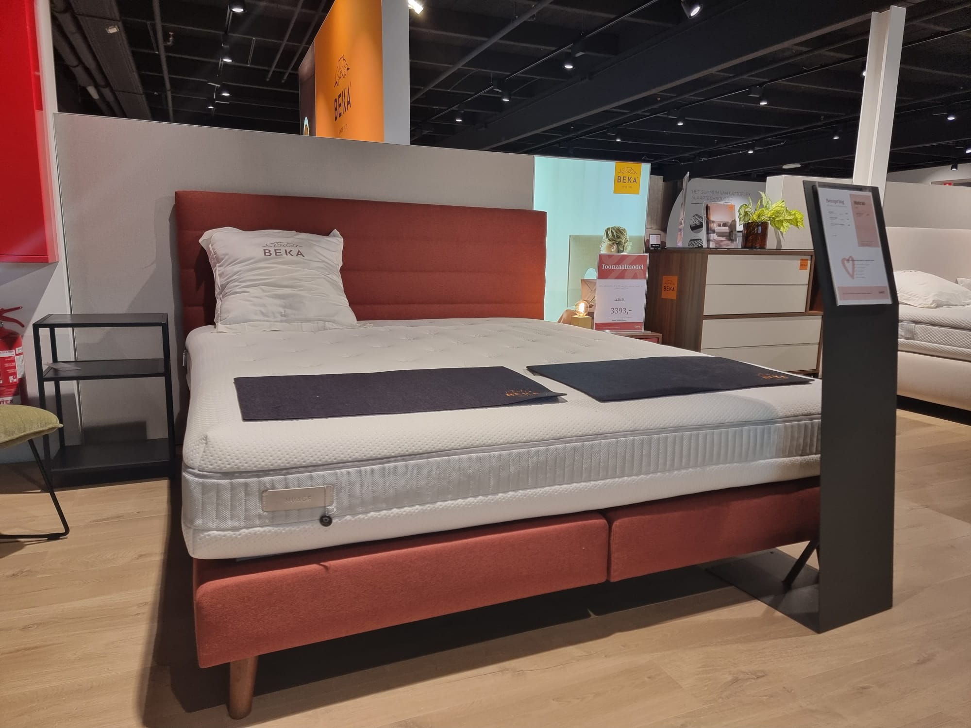 Toonzaalmodel: Beka boxspring met matras