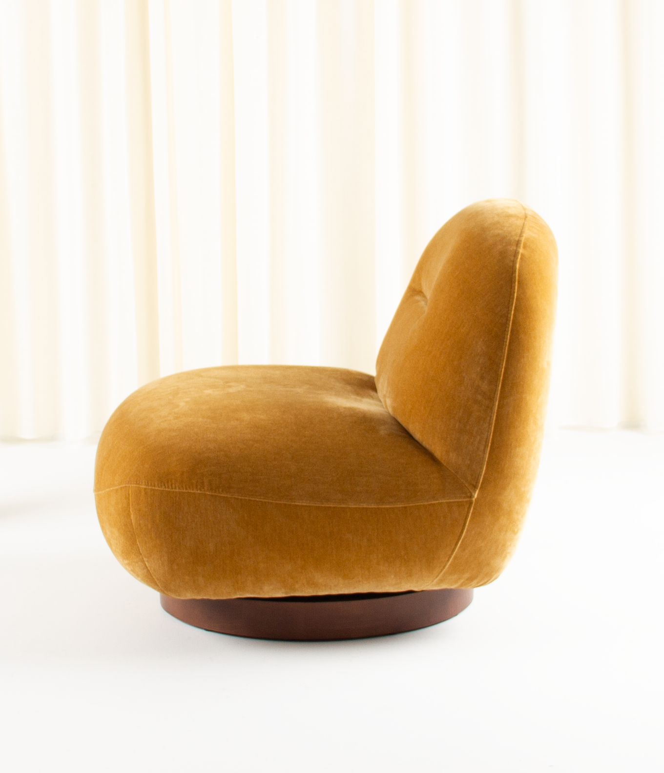 Draaifauteuil in fluweel - Fennelseed geel