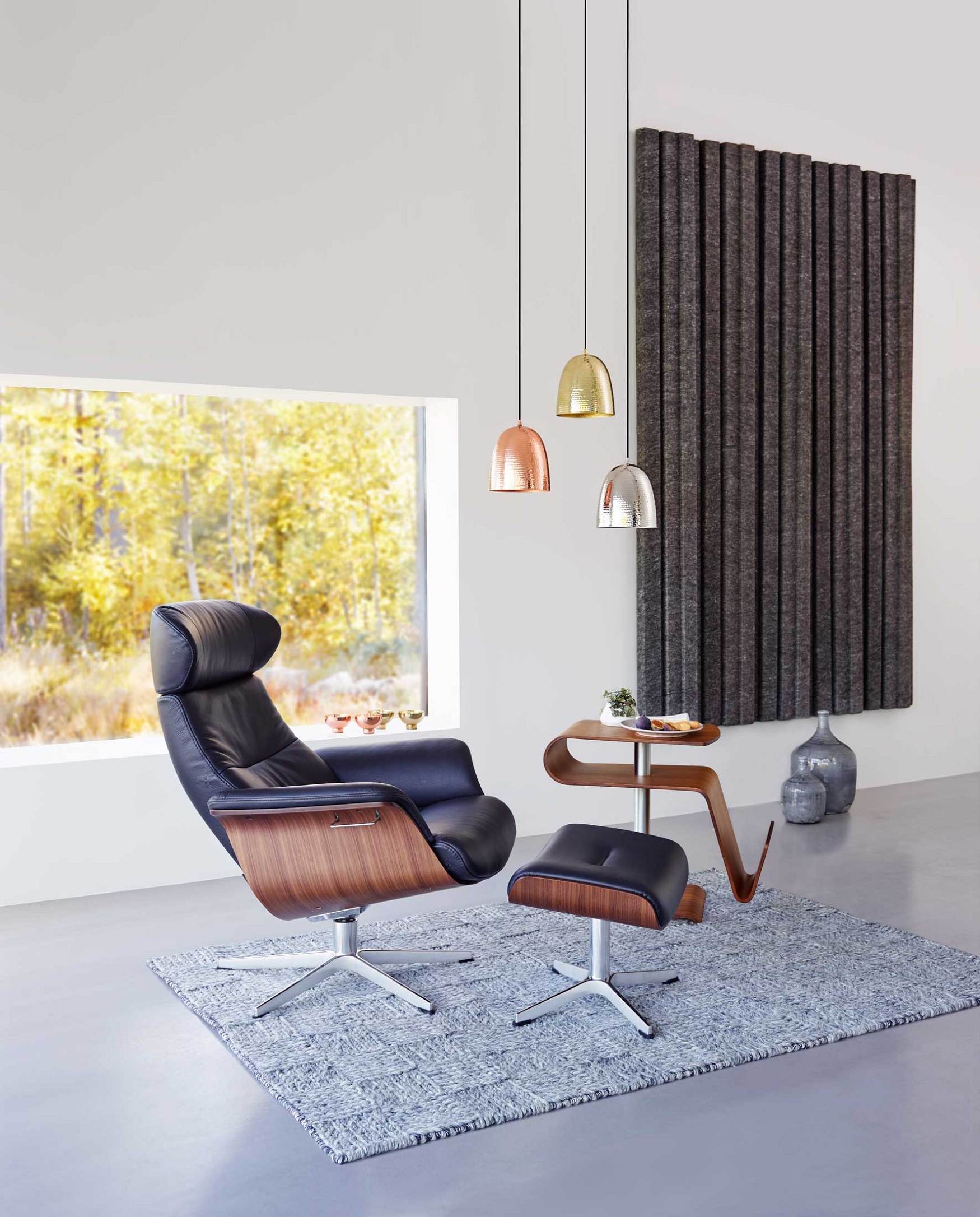 Relaxzetel TimeOut in leder met voetenbank - zwart/grijs