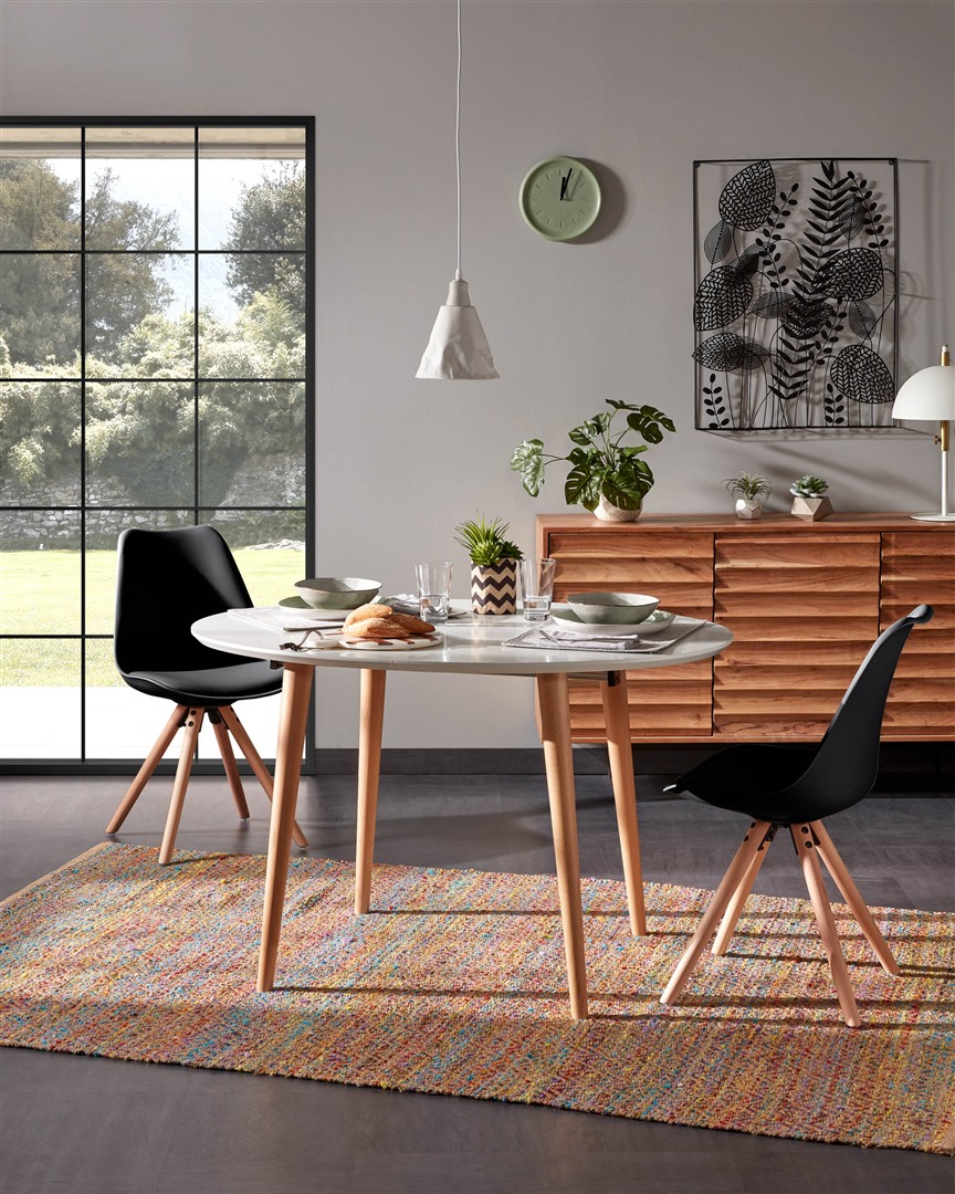 Kuipstoel met houten poten - zwart