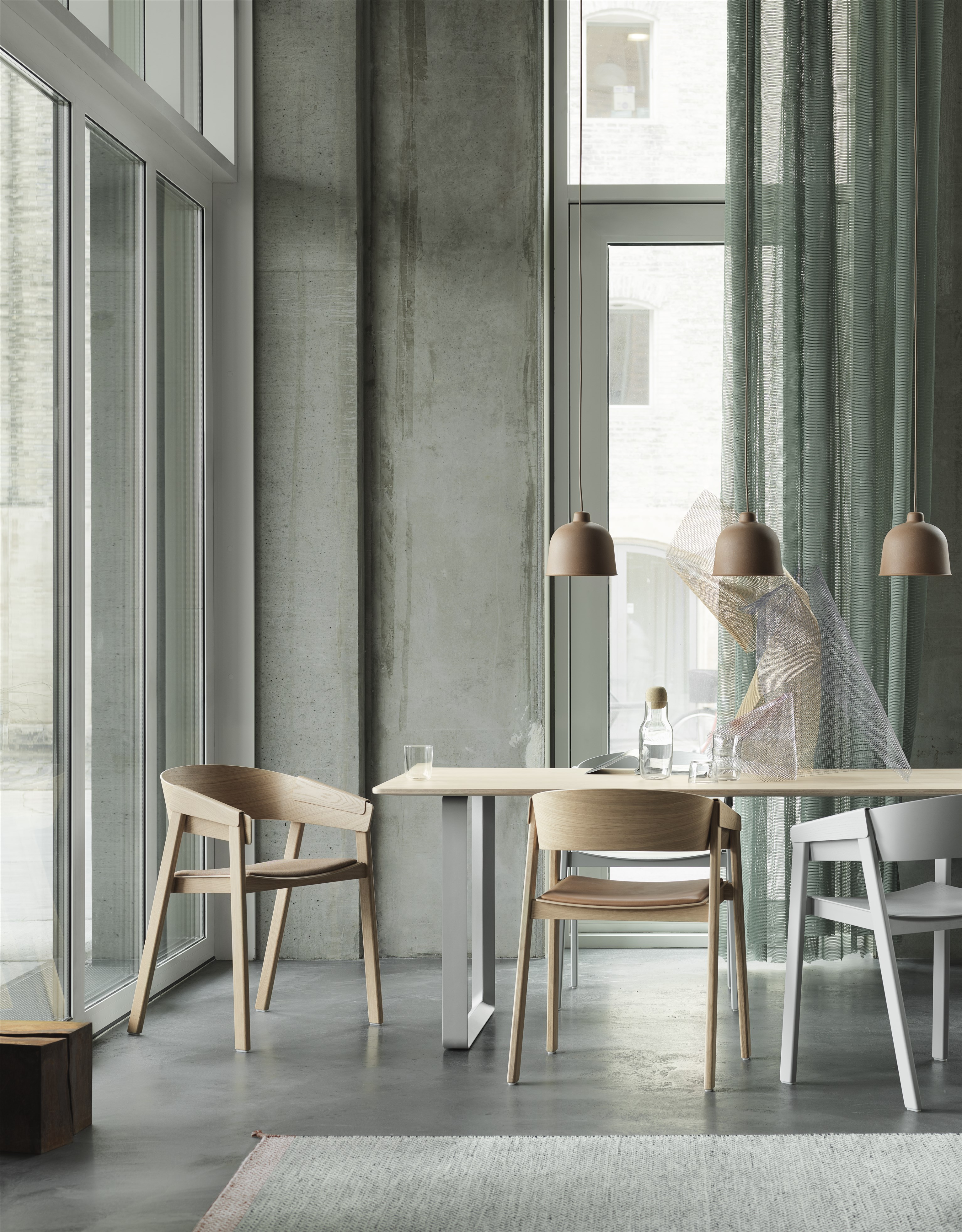 Armstoel Muuto Cover