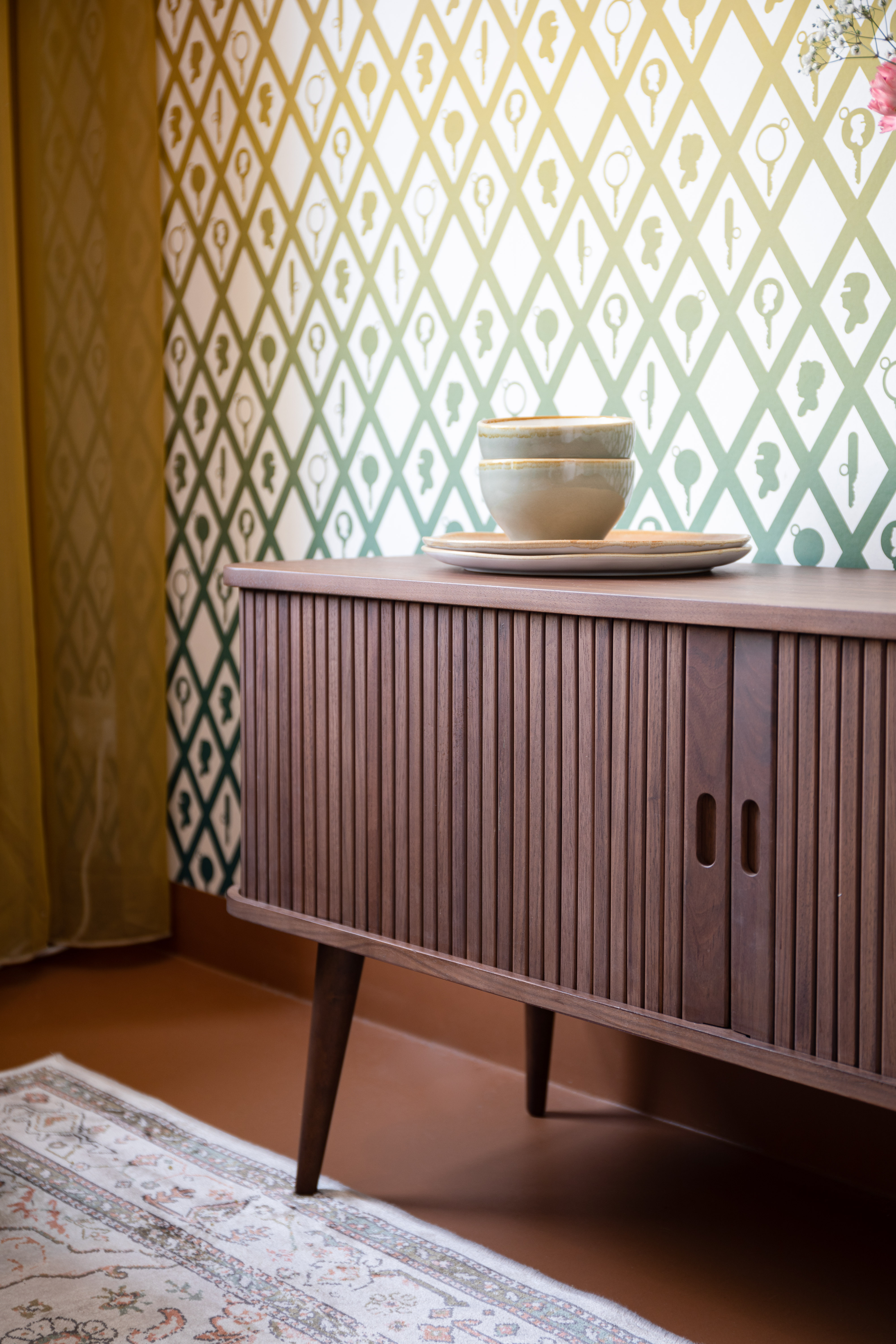 Dressoir Barbier met 2 schuifdeuren - natuur walnoot